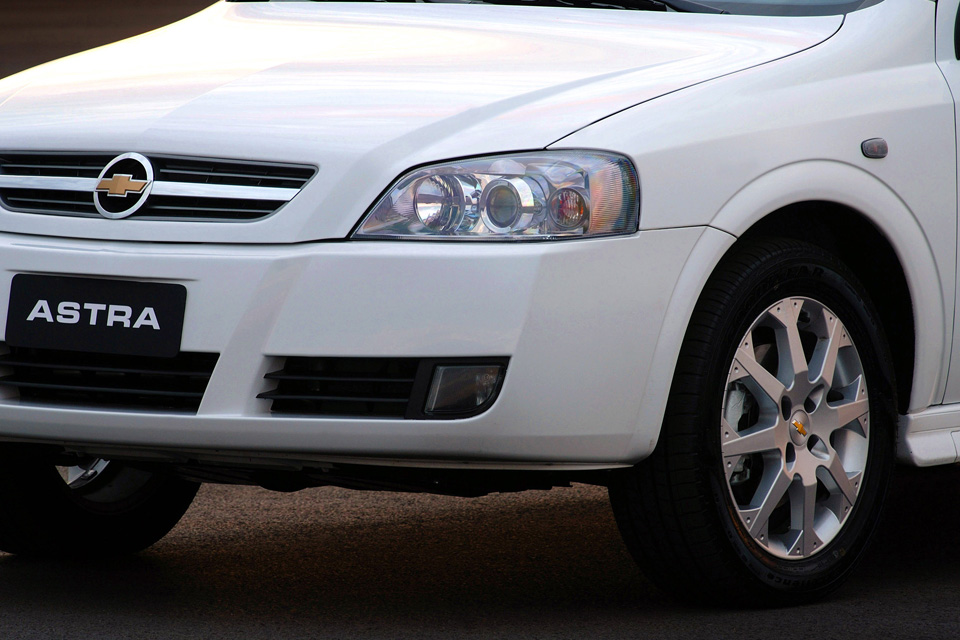 Chevrolet Astra 2010: um Elegance com preço de Advantage - BlogAuto