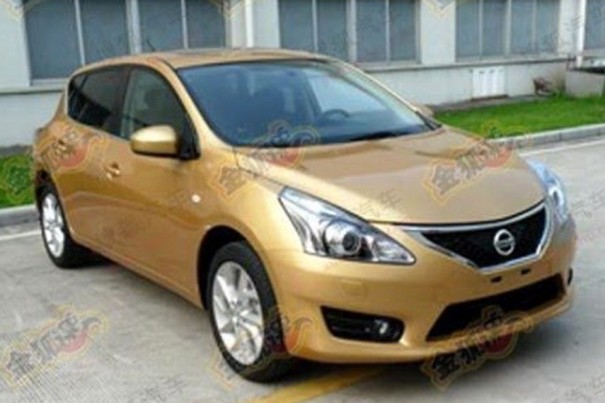 Nissan Tiida chinês
