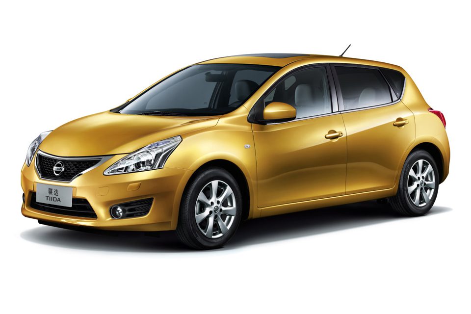 Eis o Nissan Tiida 2012, agora sim um hatch médio de admirar