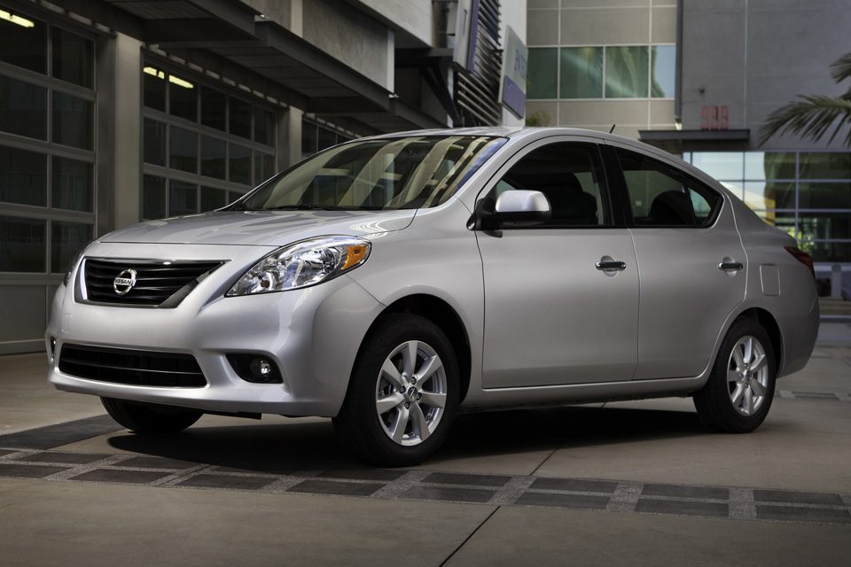 Novo Tiida Sedan é apresentado em NY ou seria Nissan Platina?