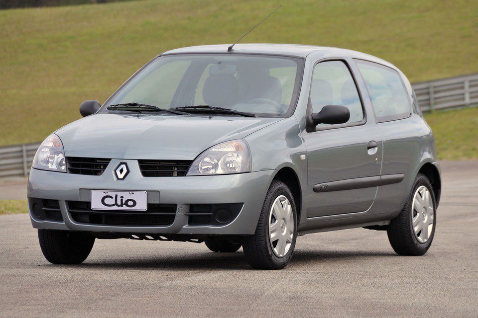Renault revela novas informações sobre o sucessor do Clio que chega em 2012