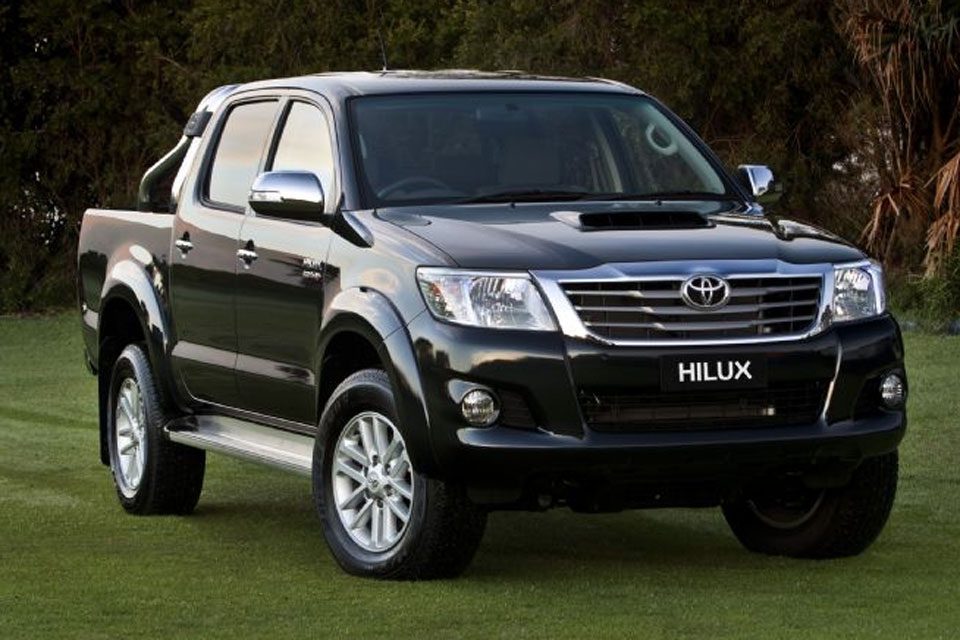Toyota Hilux e SW4 reestilizados chegarão ao Brasil em novembro