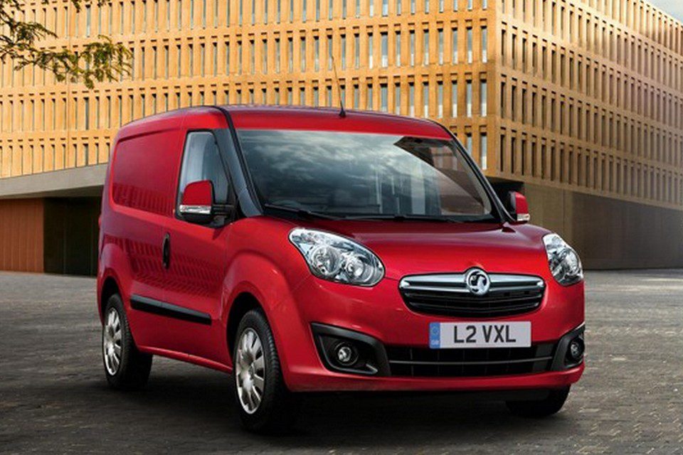 Opel/Vauxhall divulga primeira imagem do Combo Van