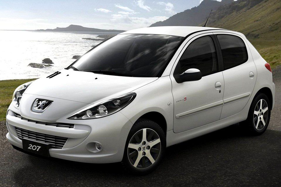 Peugeot relança série especial Quiksilver do 207 por R$ 44,3 mil
