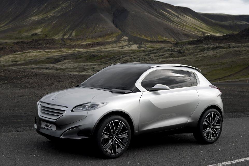 Peugeot confirma crossover derivado do 208