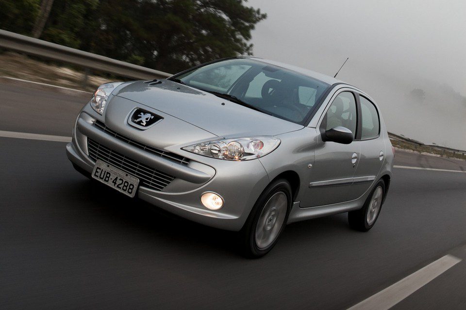 Peugeot lançará versão “verde” para o 207