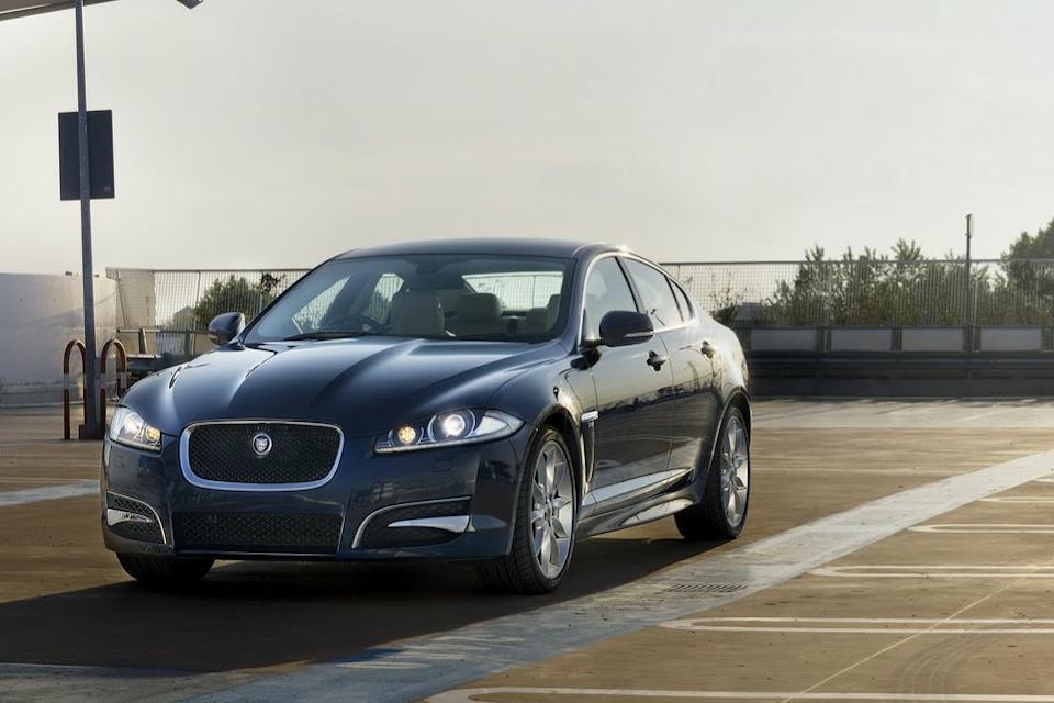 Jaguar renova mecânica do sedã de luxo XF