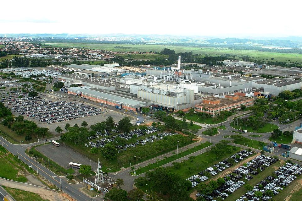 General Motors suspende operações do Complexo de São José dos Campos
