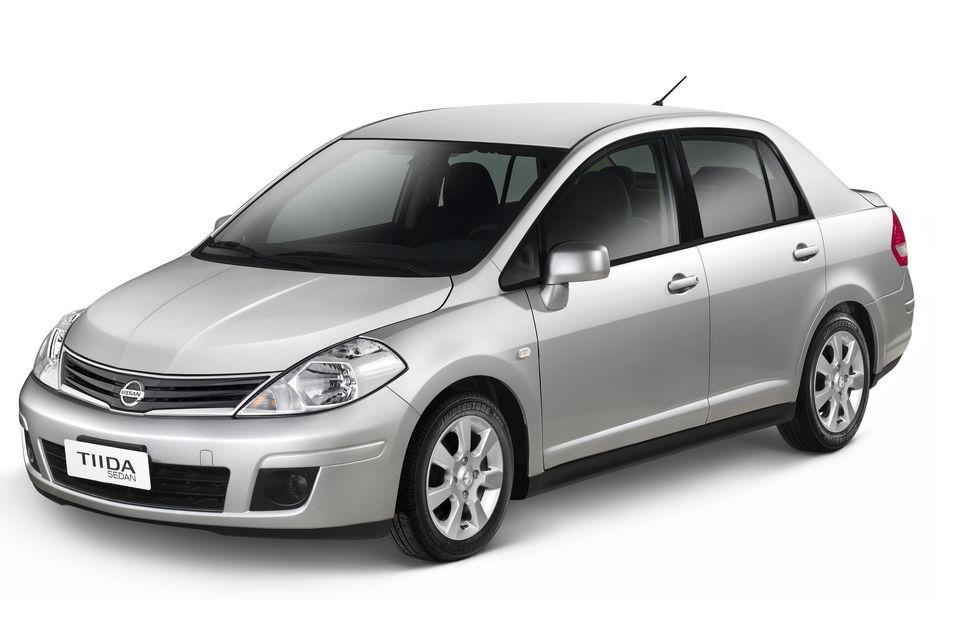 Nissan Tiida Sedan com câmbio automático chega por R$ 46.290