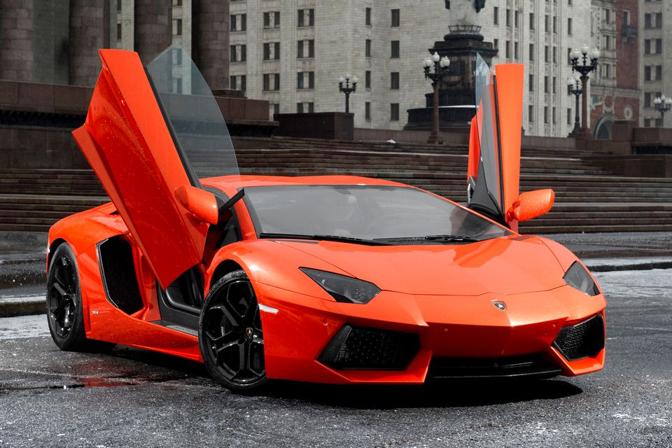 Lamborghini Aventador receberá mudanças no Salão de Paris
