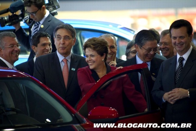Dilma visitando o Salão do Automóvel 2012