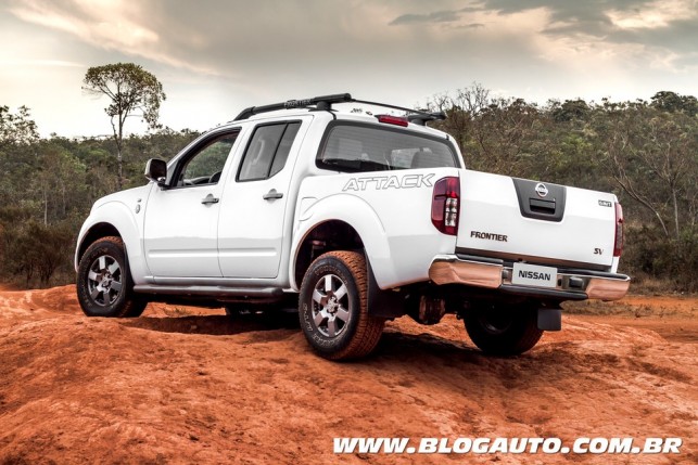 Nissan Frontier 2013 10 Anos SV Attack