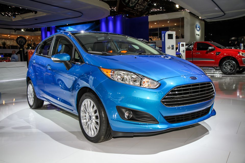 Ford confirma New Fiesta hatch fabricado no Brasil até o final de 2013