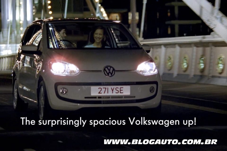 Volkswagen up! em propaganda para mulheres altas