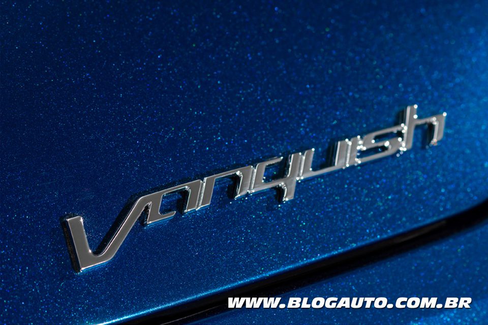 Aston Martin Vanquish Volante 2014