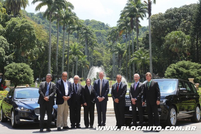 Diretores da Land Rover e políticos do Rio de Janeiro