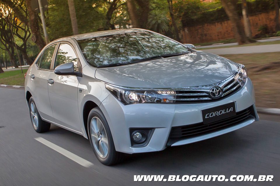 Novo Toyota Corolla 2015 tem preços a partir de R$ 66.500
