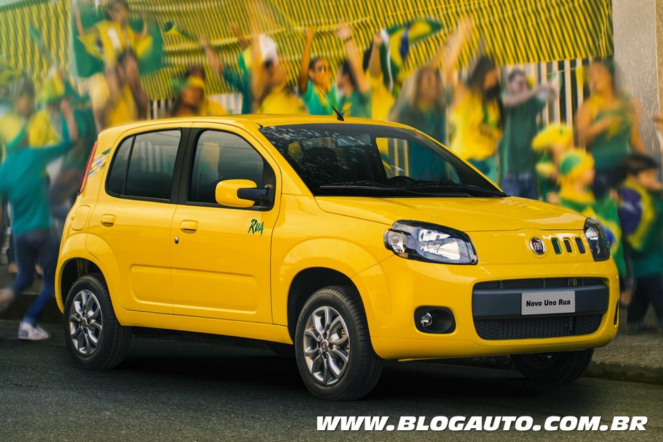 Fiat Uno Rua comemora a Copa do Mundo por R$ 33.590