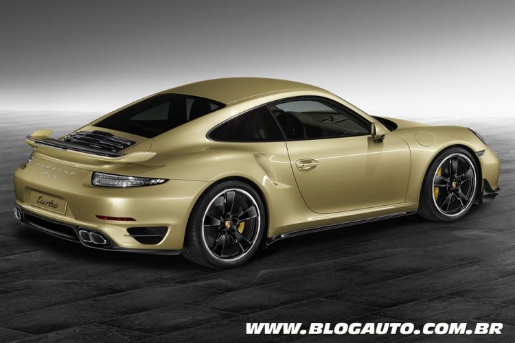 Porsche 911 Turbo com novo Aerokit