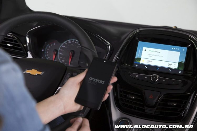 Carro da Chevrolet com Android Auto