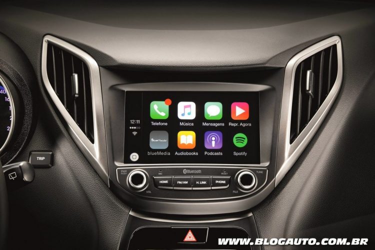 Hyundai HB20 com Apple CarPlay
