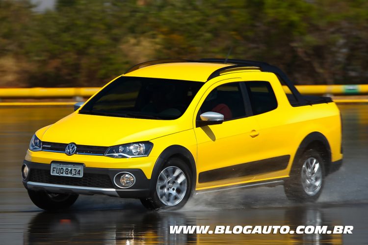 Volkswagen Saveiro 2015 Cross Cabine Dupla