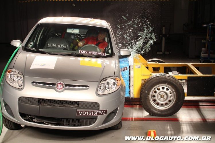 Fiat Palio no crash test do Latin NCAP