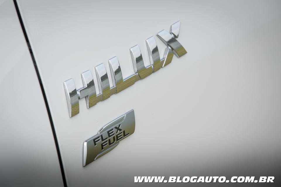 Toyota Hilux 2017 Flex e Toyota SW4 2017 Flex