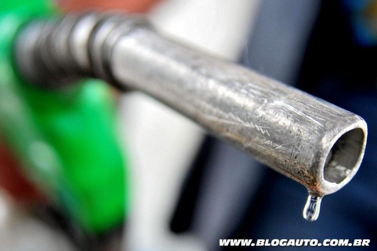 Gasolina é mais vantajosa que o etanol em praticamente todos os estados brasileiros