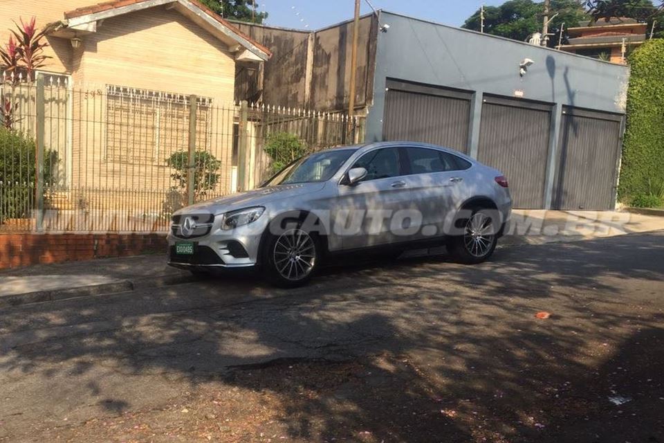 Flagra Mercedes-Benz GLC Coupé no Brasil