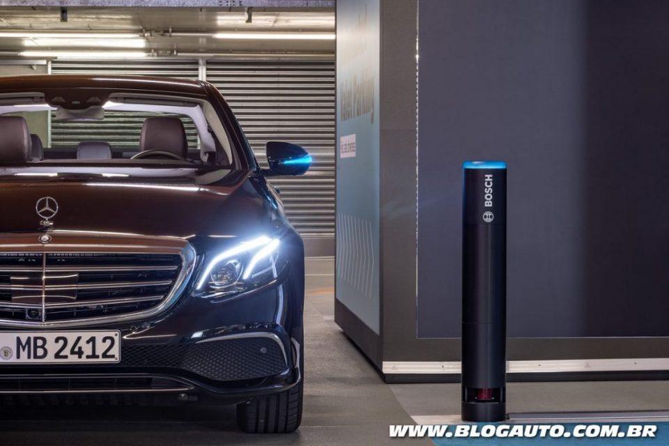 Sistema de estacionamento autônomo da Bosch e Daimler