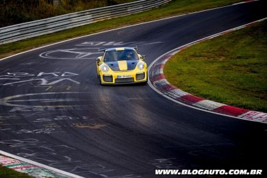Porsche 911 GT2 RS em Nürburgring