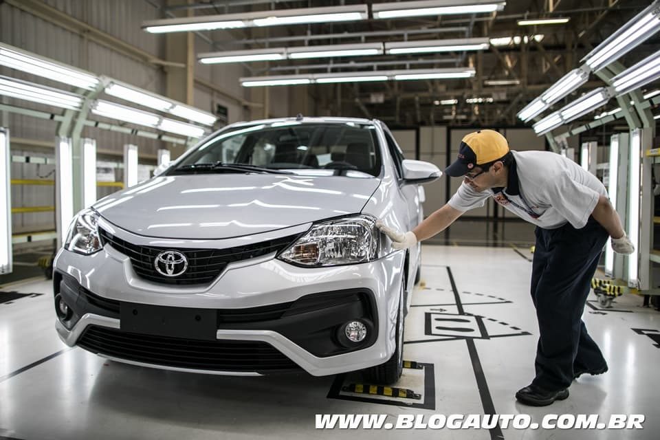 Toyota Etios chega 500 mil produzidos no Brasil