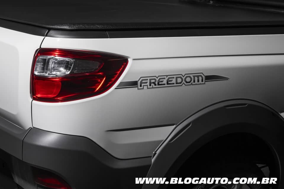 Fiat Strada 2019 Freedom Cabine Simples