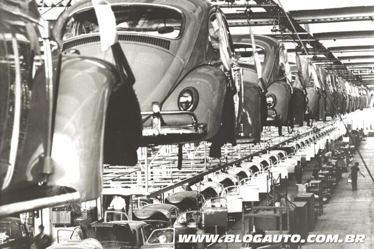 Volkswagen Fusca - Linha de Produção Anchieta - 1967