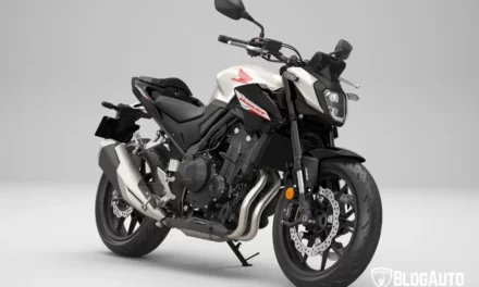 Honda CB 500 Hornet 2026 resgata nome lendário