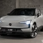 Volvo EX30 Ultra Twin Motor chega com 428 cv